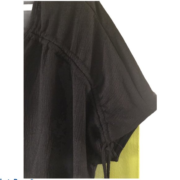 NY Collection Women's PLUS V-Neck Black Blouse - Picture 4 of 6